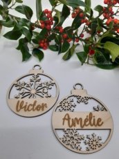 00000807 Boule de Noël avec prénom